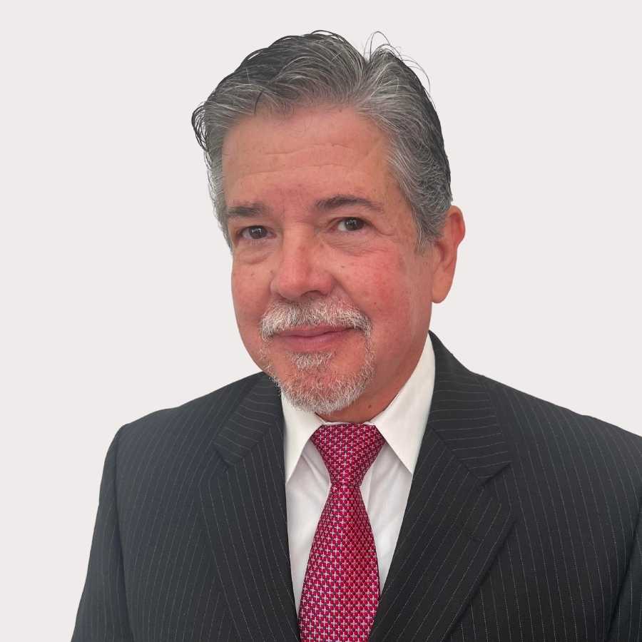 Dennis Romasanta Dennis Román Roa, JD, Ph.D. | Universidad del Sagrado Corazón